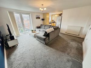 Lounge- click for photo gallery
